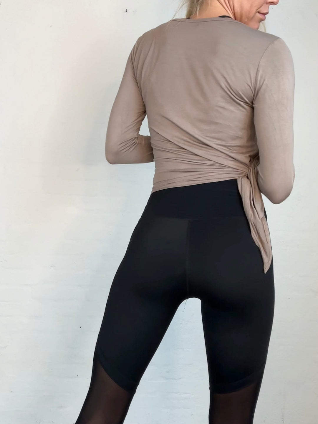 Sassy Copenhagen fitness Sassy Copenhagen - Enya Sort leggings med mesh - Fitness shape wear