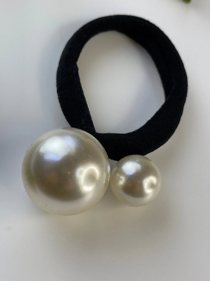 Sassy Copenhagen Accessories Sassy Copenhagen - Perle hårelastik - Sus sort