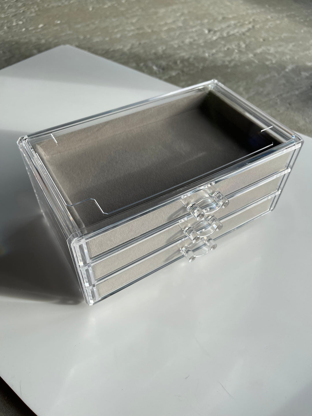 Andcopenhagen Jewelry - Smykke organizer Sally  - 3 skuffer med velour bakker - Plexiglas