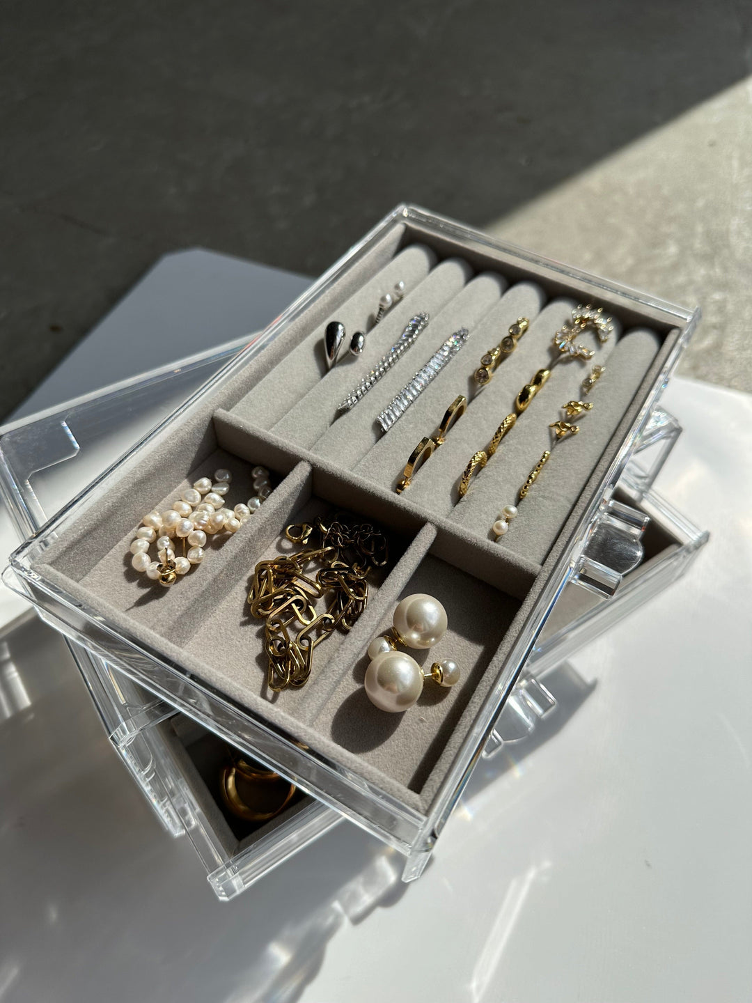 Andcopenhagen Jewelry - Smykke organizer Sally  - 3 skuffer med velour bakker - Plexiglas