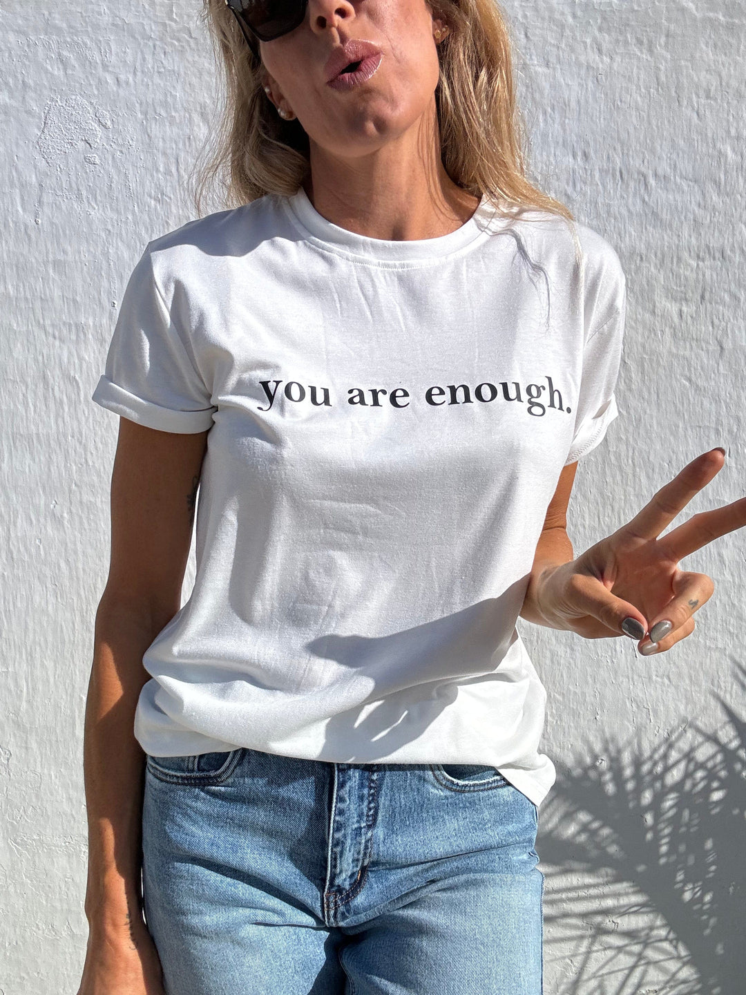 Sassy Copenhagen t-shirts & toppe Statement t-shirt - You are enough - Saga - Sassy Copenhagen