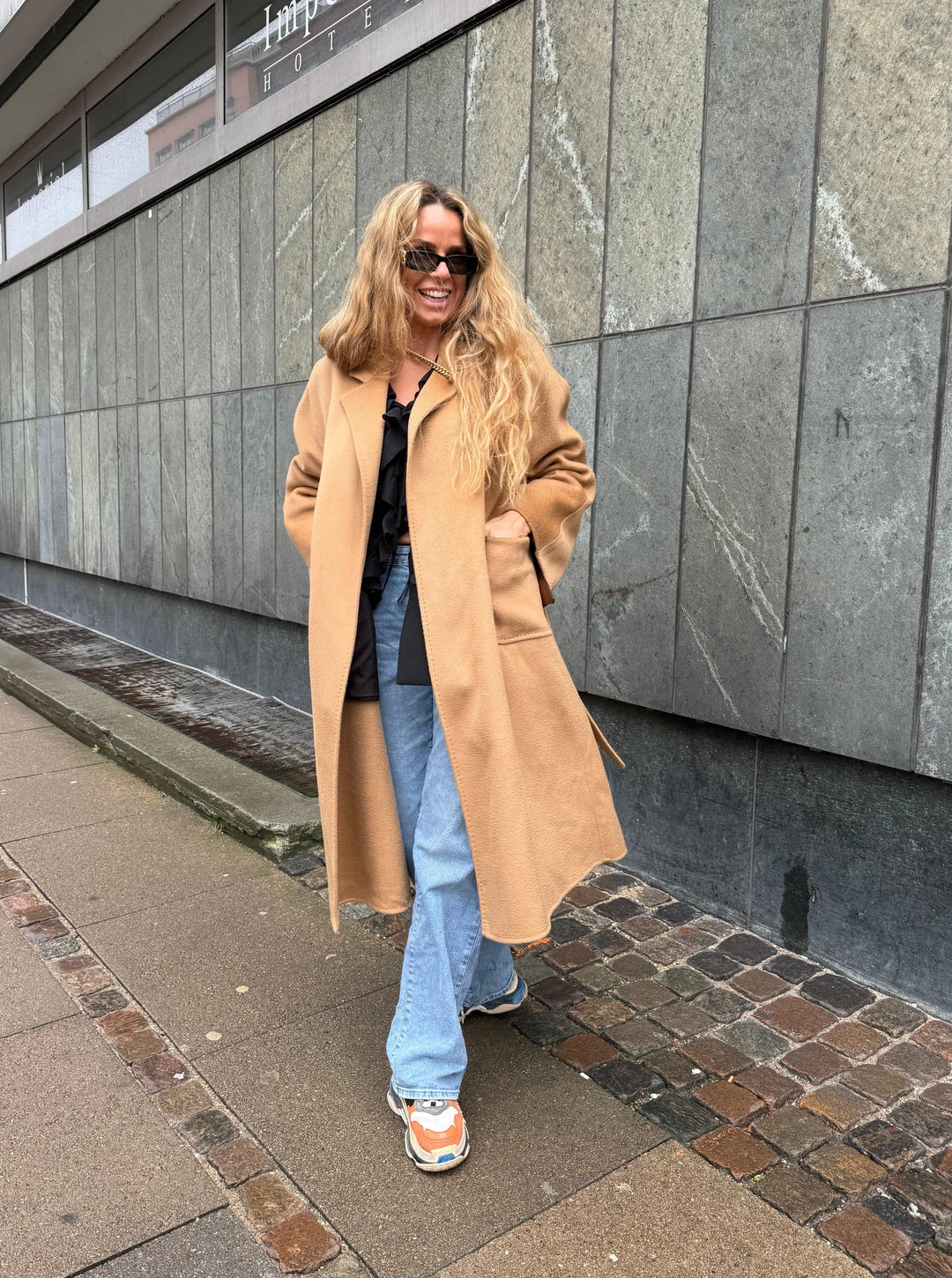 Sassy Copenhagen Trenchcoat - Tenna camel- Sassy Copenhagen