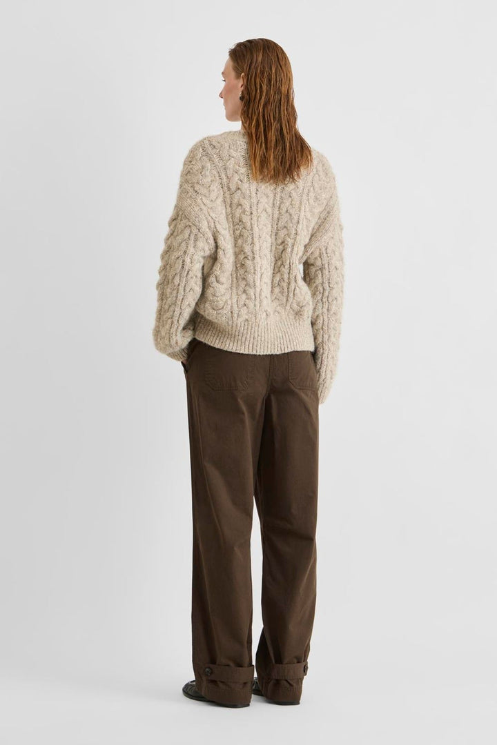 Vila ROUFIONA HW W/F F/L TROUSER in dark brown cotton, wide-leg fit, shown on a model from the back.